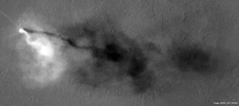 Illustration for article titled Holy crap, this Martian dust devil is enormous